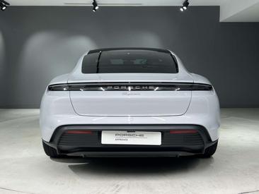 Porsche Taycan — photo 4