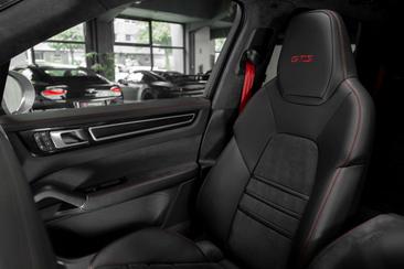 Porsche Cayenne III GTS — photo 5