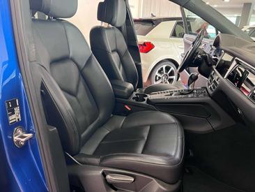 Porsche Macan Electrique S — photo 10