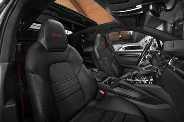 Porsche Cayenne III GTS — photo 15