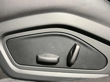 Porsche Taycan — photo 33