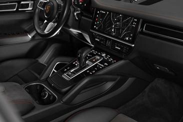 Porsche Cayenne III GTS — photo 23