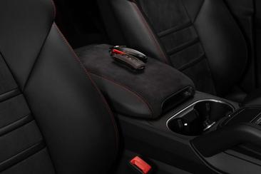Porsche Cayenne III GTS — photo 24