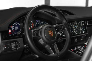 Porsche Cayenne III GTS — photo 31