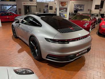 Porsche 992 I Carrera 4S — photo 4