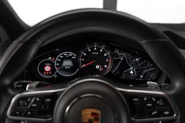 Porsche Cayenne III GTS — photo 33