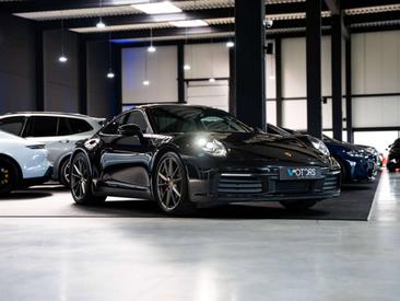 Porsche 992 I Carrera 4 — photo 7