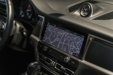 Porsche Macan Electrique T — photo 29