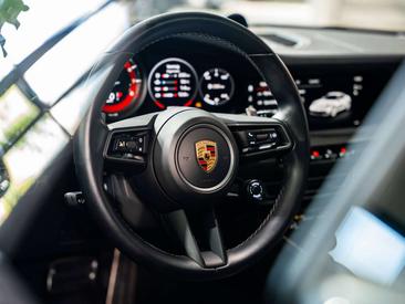 Porsche 992 I Carrera 4 — photo 10