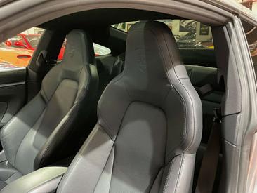Porsche 992 I Carrera 4S — photo 9