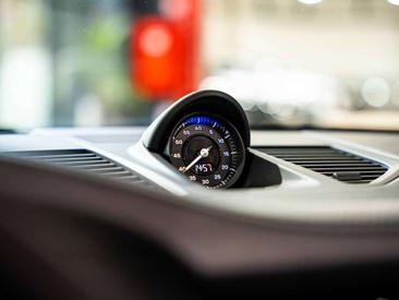 Porsche 992 I Carrera 4 — photo 18