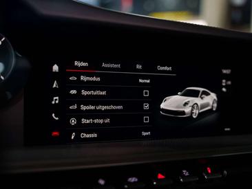 Porsche 992 I Carrera 4 — photo 19