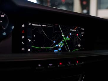 Porsche 992 I Carrera 4 — photo 21