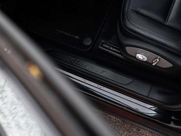 Porsche Macan Electrique T — photo 17