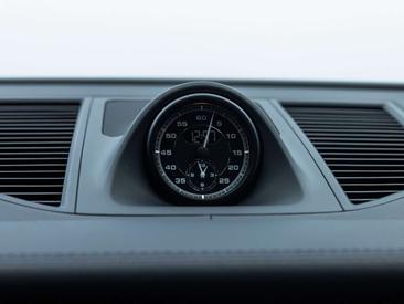 Porsche Macan Electrique T — photo 30