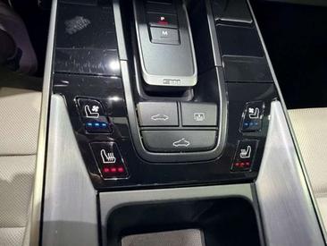 Porsche 992 I Carrera 4S — photo 20