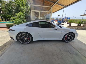 Porsche 992 I Carrera 4S — photo 8