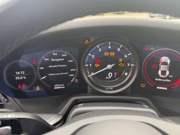 Porsche 992 I Carrera — photo 10
