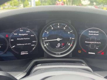 Porsche 992 I Carrera — photo 11