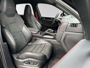 Porsche Cayenne III GTS — photo 7