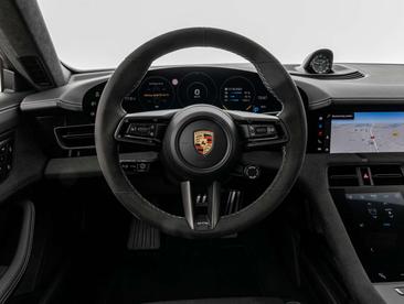 Porsche Taycan GTS — photo 6