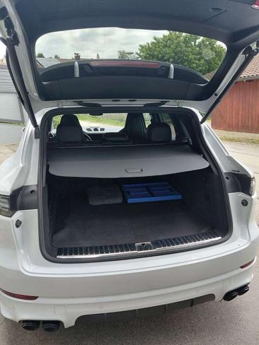 Porsche Cayenne III GTS — photo 4