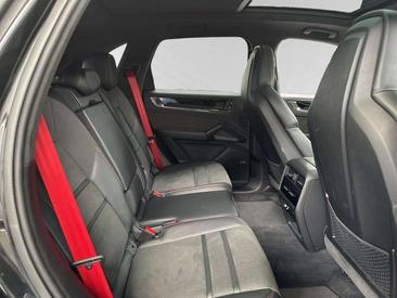 Porsche Cayenne III GTS — photo 12