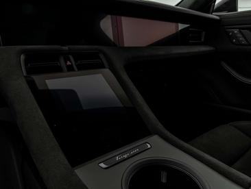Porsche Taycan GTS — photo 12