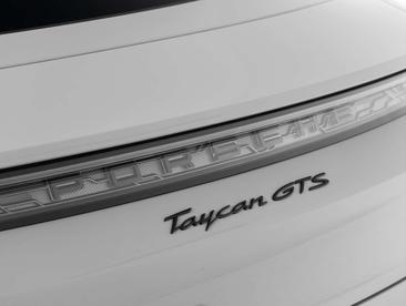 Porsche Taycan GTS — photo 29