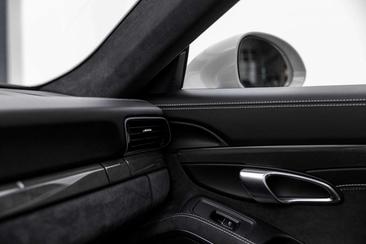 Porsche 991 II GTS — photo 40