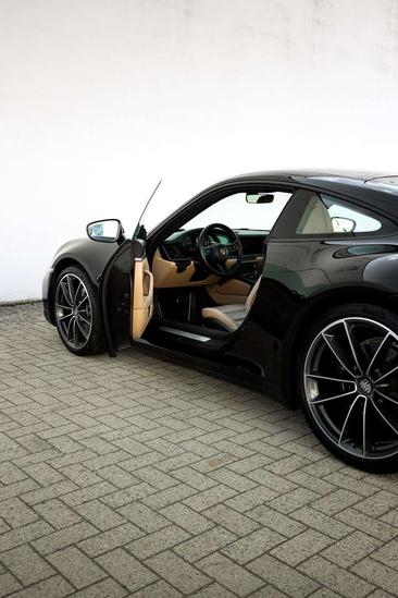 Porsche 992 I Carrera 2 — photo 20