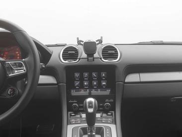 Porsche 718 Boxster S — photo 18