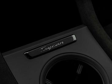 Porsche Taycan GTS — photo 33