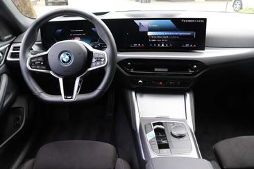BMW I4 M Sport EDrive40 — photo 11