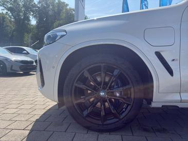 BMW X3 M Sport XDrive30e — photo 2