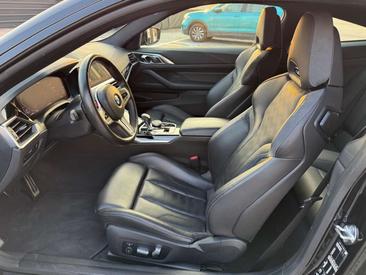 BMW M4 Competition M4 XDrive — photo 10