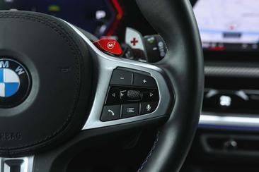 BMW XM High Executive 50e — photo 15