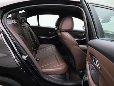 BMW Série 3 Edition 330e — photo 37