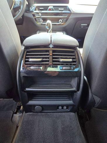 BMW Série 5 520i — photo 18