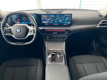 BMW 318i — photo 8