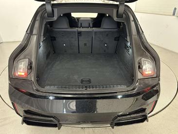 BMW IX M70 — photo 13