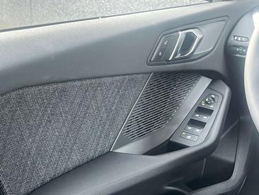 BMW 116 M Sport 116i — photo 16