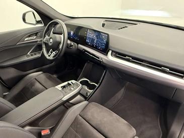 BMW IX1 XDrive30 — photo 5