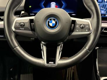 BMW IX1 XDrive30 — photo 10