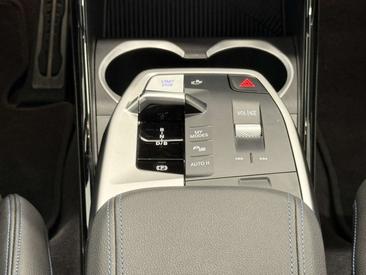 BMW IX1 XDrive30 — photo 11