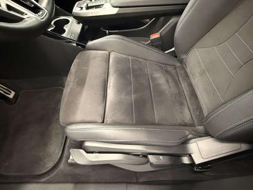 BMW IX1 XDrive30 — photo 12