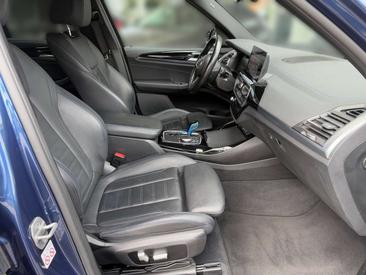 BMW iX3 — photo 7