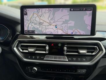 BMW iX3 — photo 10