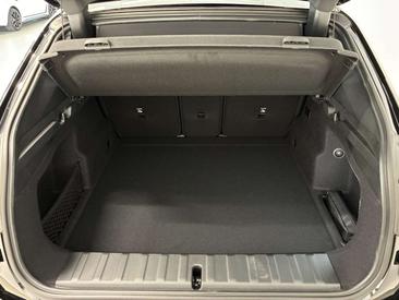 BMW IX2 EDrive20 — photo 13