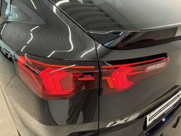 BMW IX2 EDrive20 — photo 19